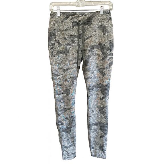 Mondetta Sprint Utility Camo Pocket Leggings Gray Athleisure Sporty Size Small - Picture 1 of 10